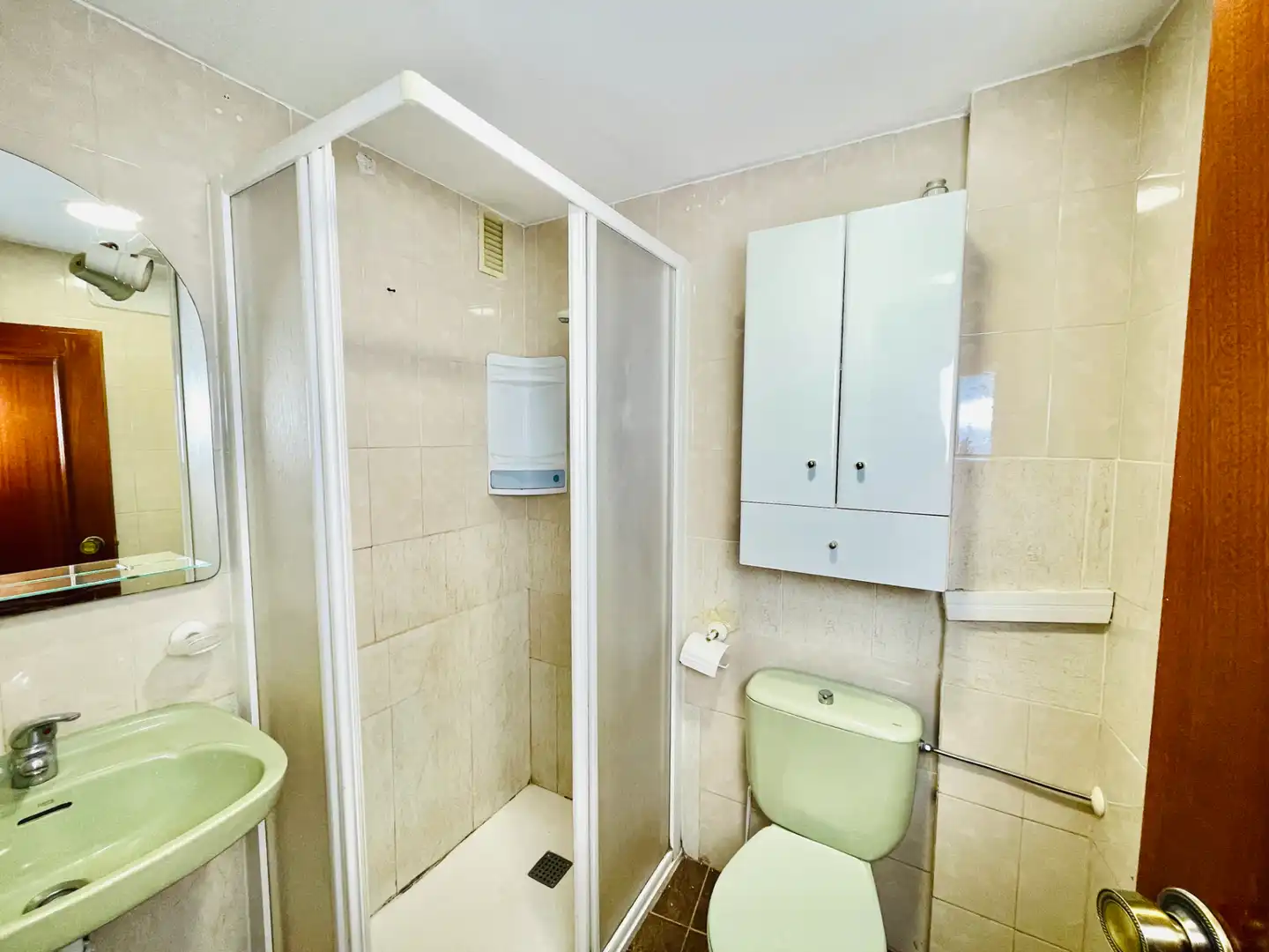 Baño de Piso en venta en Zaragoza con Aire acondicionado, Calefacción y Amueblado