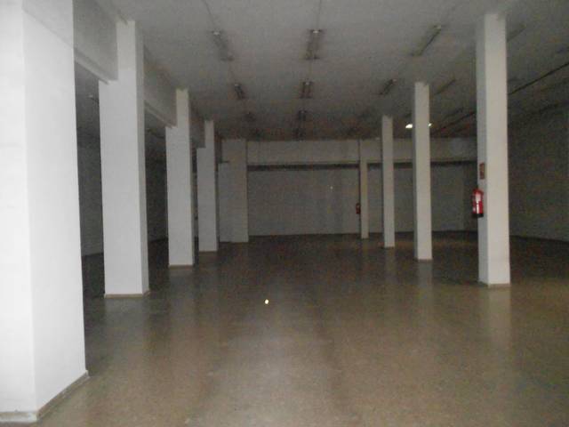Local comercial en Alquiler en Avinguda del Primer de Maig en La Creu Coberta