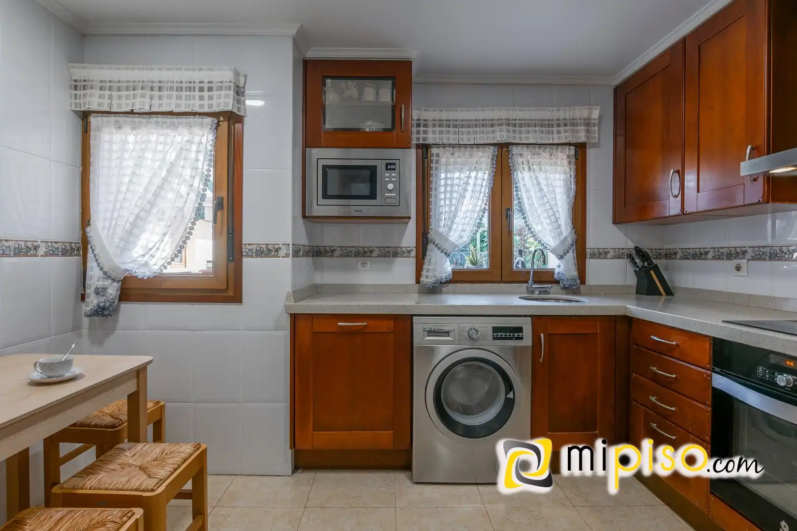 Cocina de Casa o chalet en venta en Laredo con Calefacción y Jardín privado