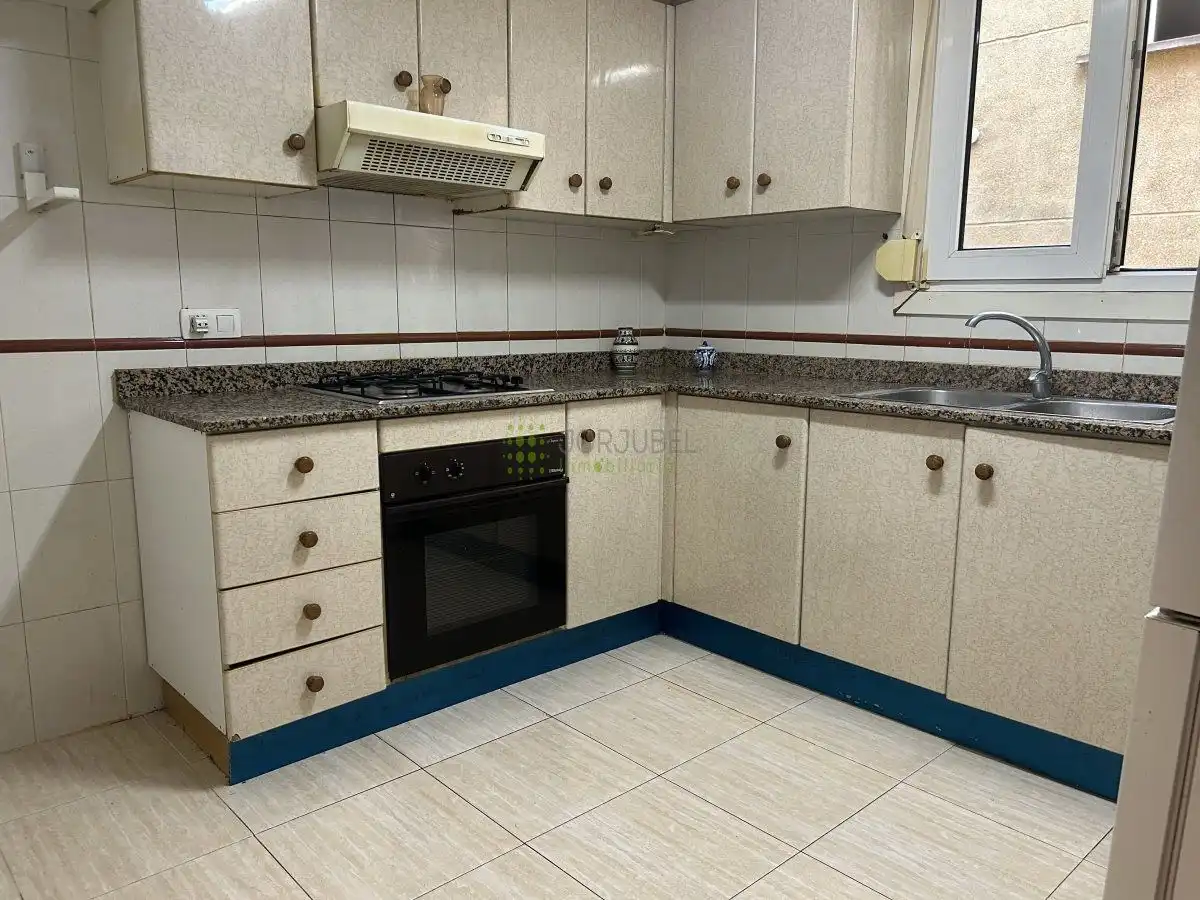 Cocina de Piso en venta en Castellón de la Plana / Castelló de la Plana con Aire acondicionado, Calefacción y Trastero
