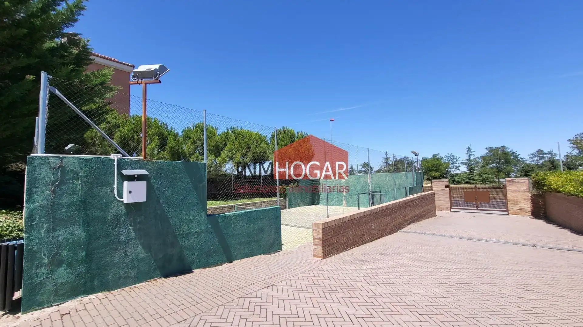 Parking de Piso en venta en Ávila con Calefacción, Terraza y Amueblado