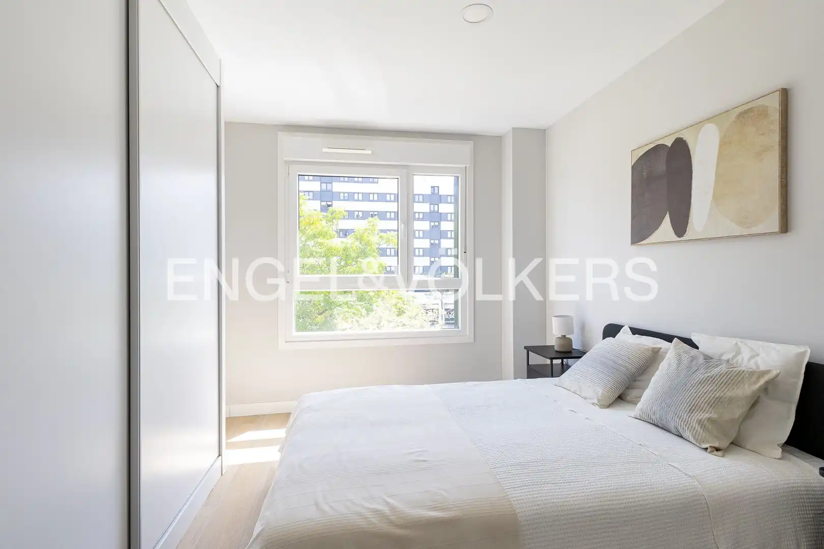 Schlafzimmer von Wohnung zur Miete in Hortaleza