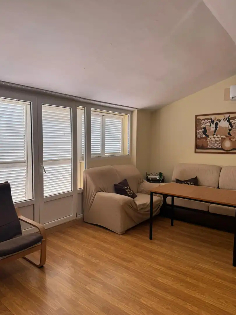 Attic for rent in Castuera  with Air Conditioner, Terrace and Furnished