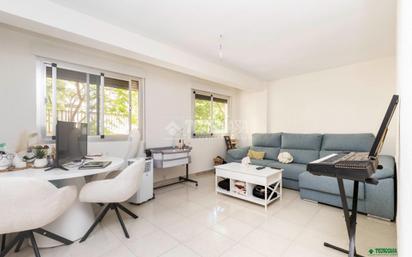Sala d'estar de Pis en venda en  Almería Capital
