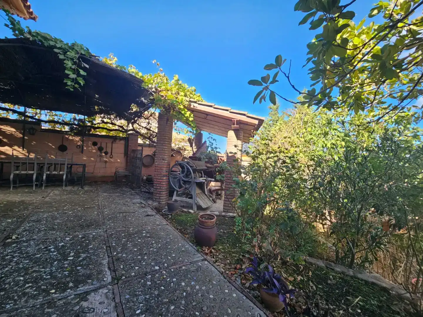 Jardí de Casa o xalet en venda en Navahermosa amb Aire condicionat, Piscina i Balcó