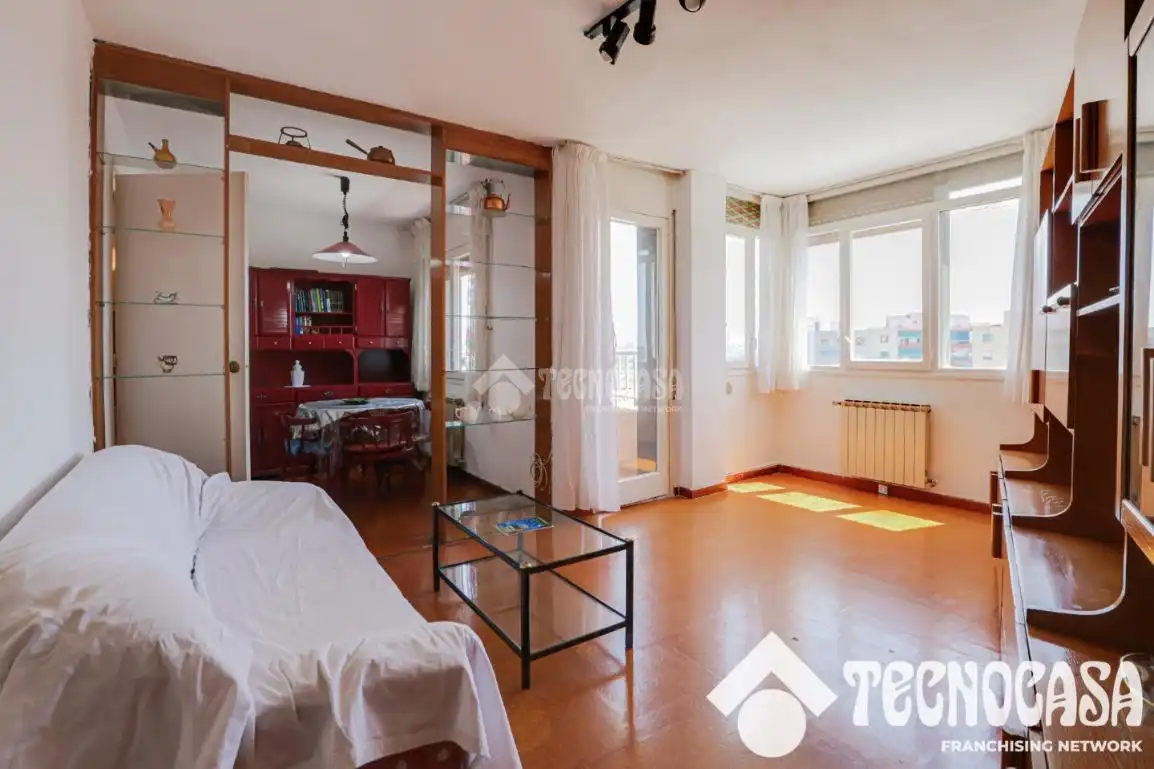 Habitación de Piso en venta en Sant Boi de Llobregat con Balcón