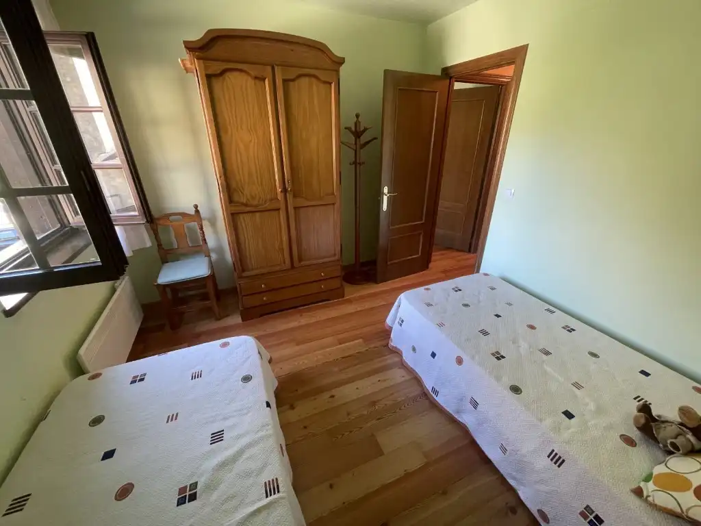 Bedroom of Flat for rent in Llavorsí  with Oven, Washing machine and Balcony