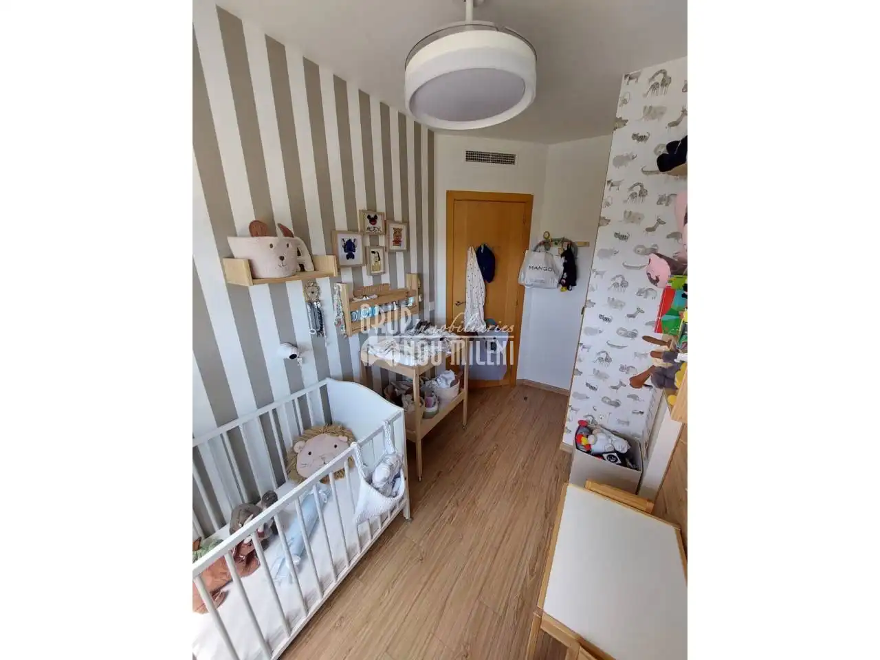 Duplexes for rent in Silla