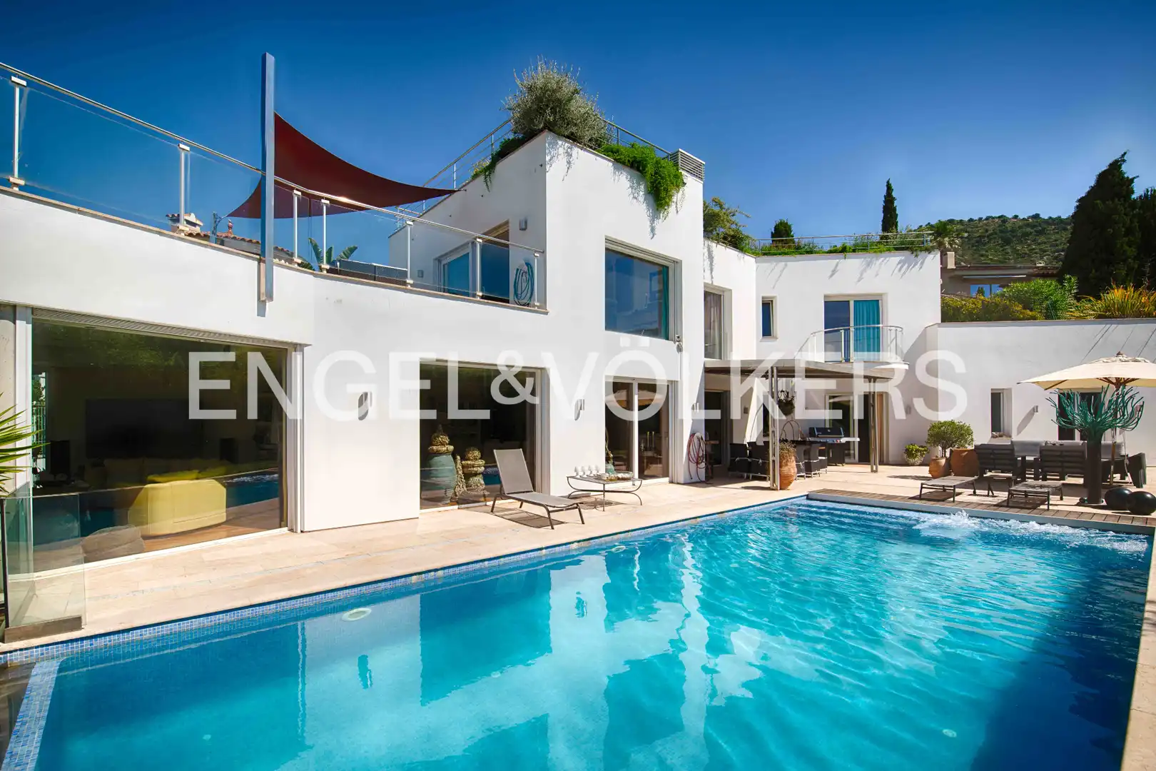Haus mit Pool zum Verkauf in Carrer Holanda, imagen 2