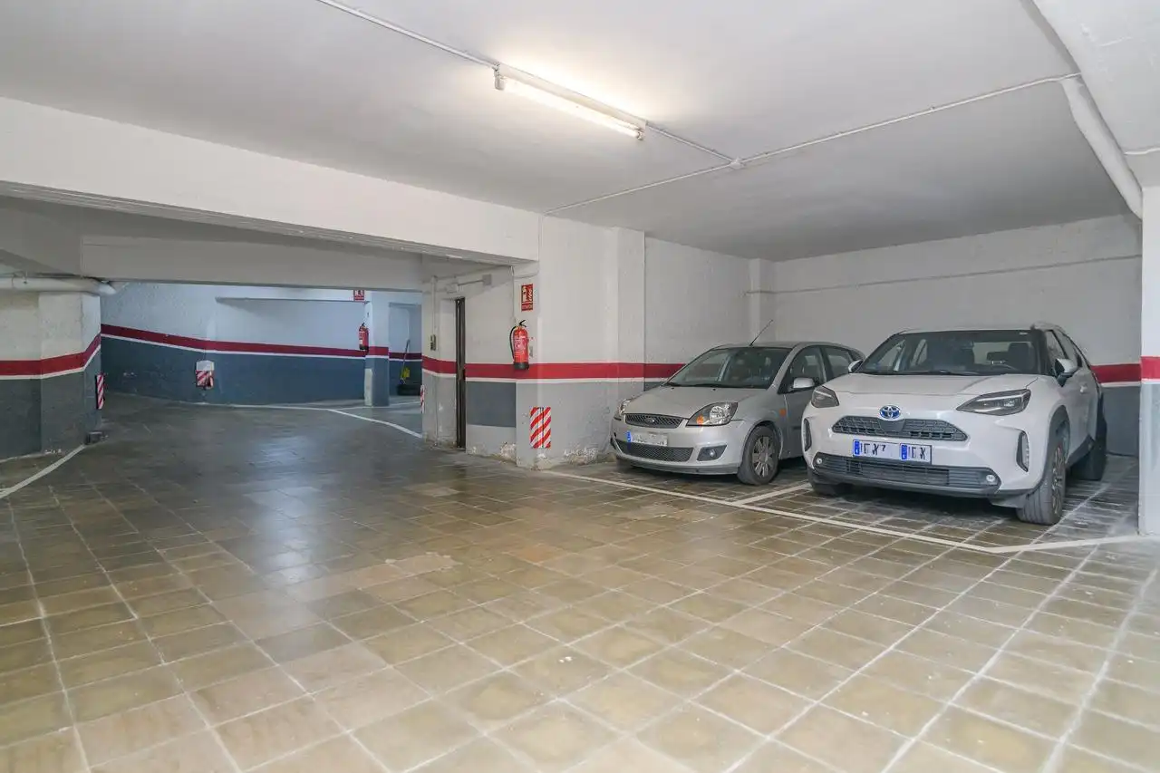 Parkplatz von Wohnung zum Verkauf in Manresa mit Heizung, Abstellraum und Balkon