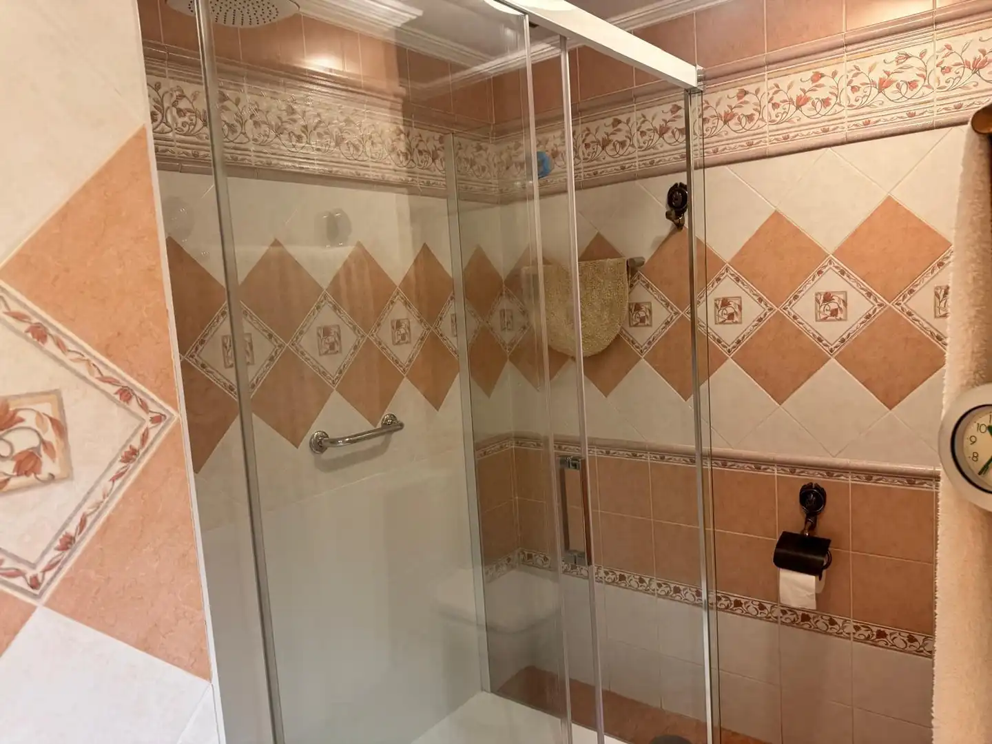Bathroom of Flat for sale in Castellón de la Plana / Castelló de la Plana  with Heating, Storage room and Furnished