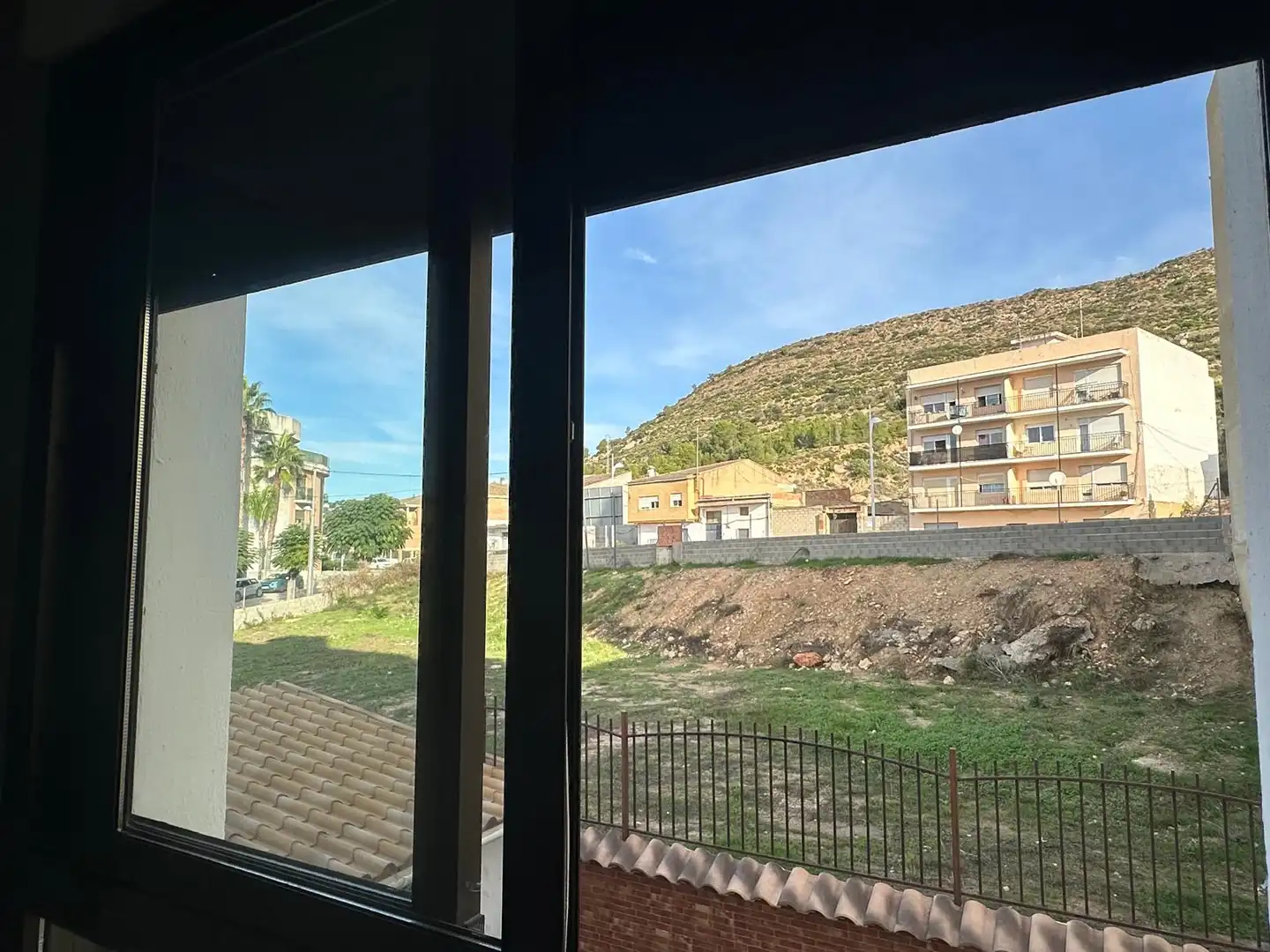 Vista exterior de Piso en venta en Montserrat con Trastero y Horno
