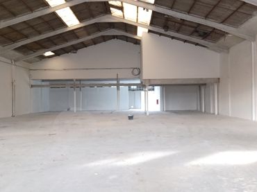 Nave industrial in affitto a Napols