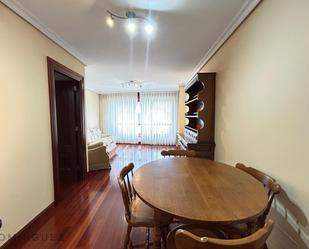 Menjador de Apartament en venda en Vigo  amb Calefacció