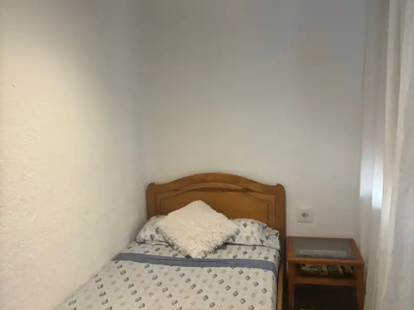 Apartment with lift for sale in Plaça garona 2piso 2puerta, imagen 2