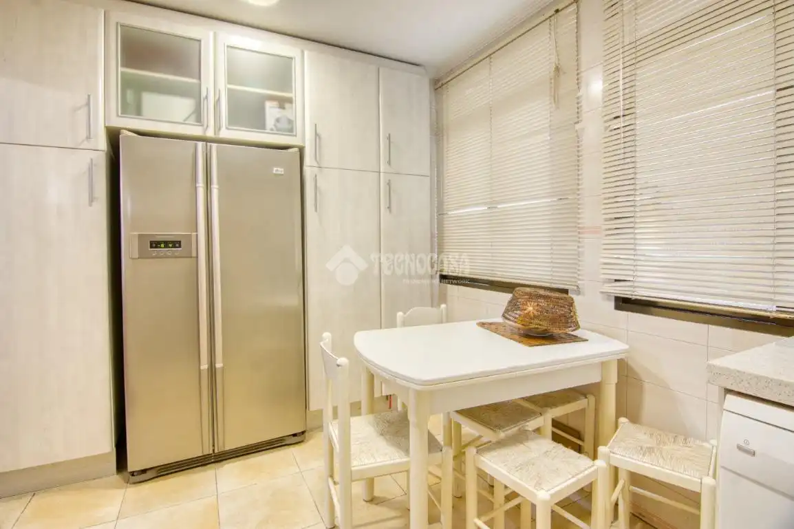 Cocina de Piso en venta en Santander con Calefacción