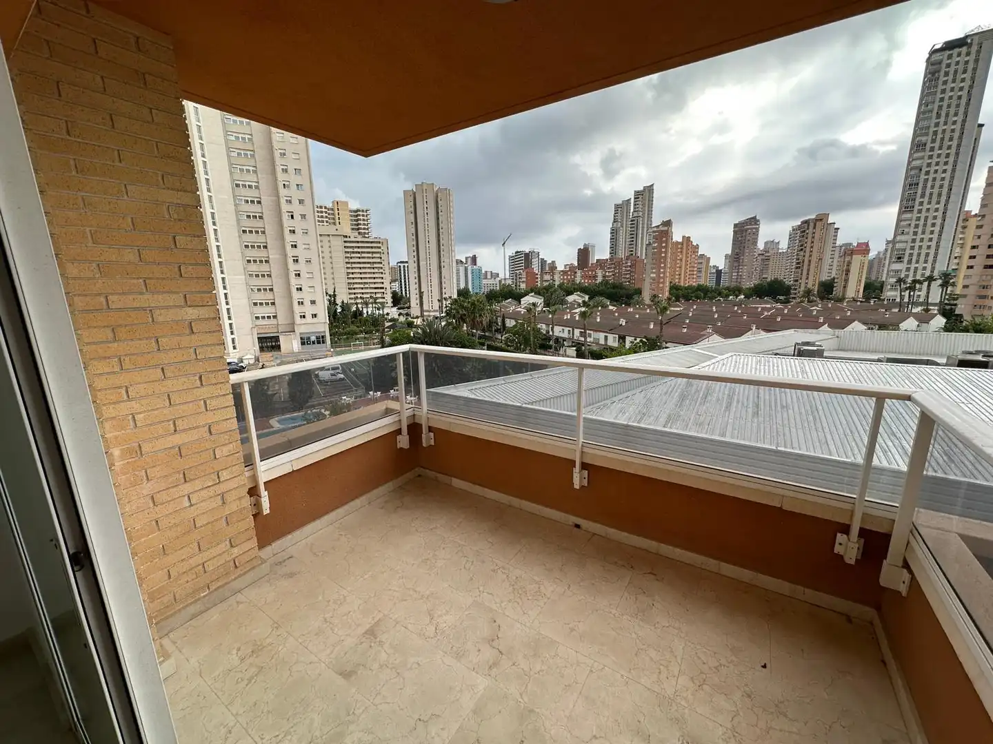 Terrassa de Apartament en venda en Benidorm amb Jardí privat, Terrassa i Piscina comunitària