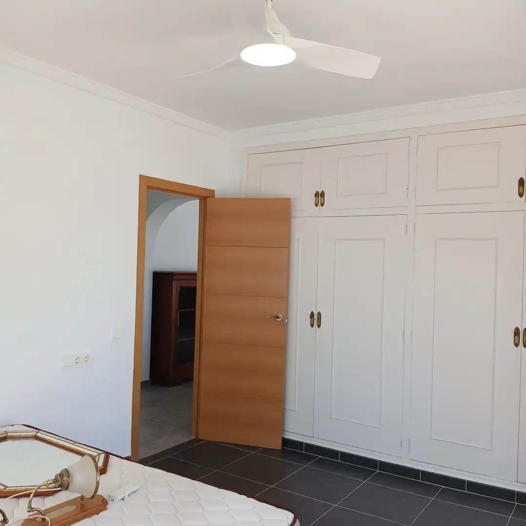 Habitación de Casa o chalet en venta en La Nucia con Aire acondicionado, Calefacción y Jardín privado