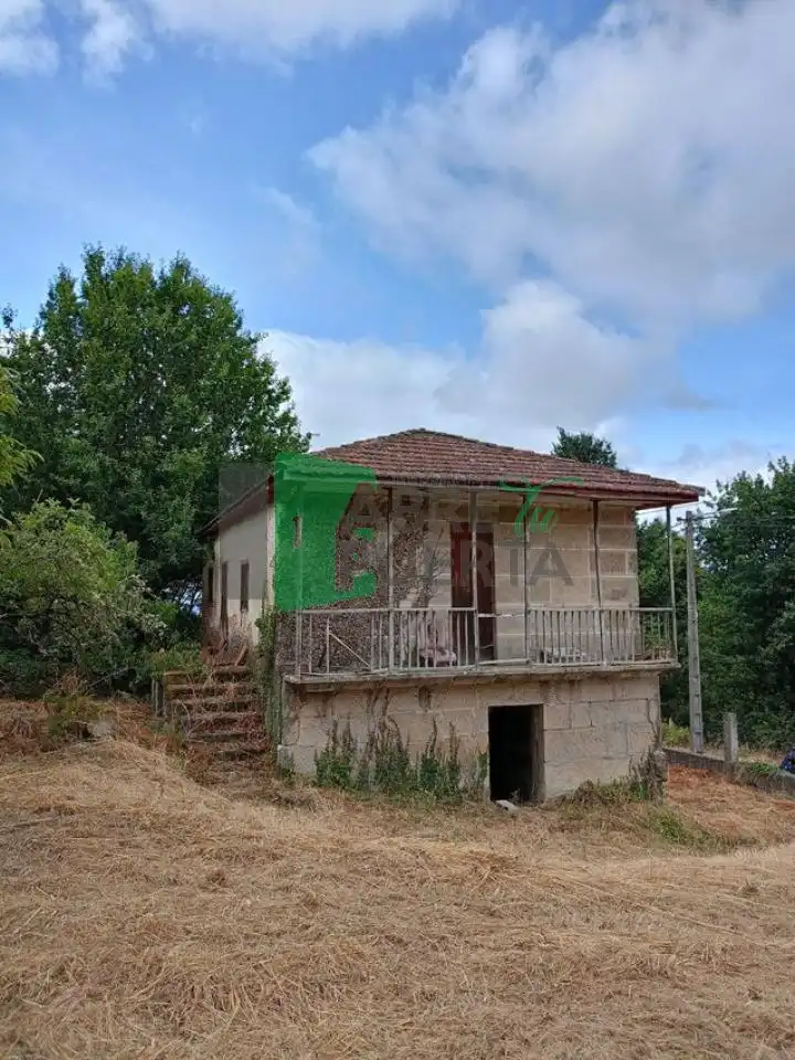 Chalet con jardín en venta en Amoeiro, imagen 4
