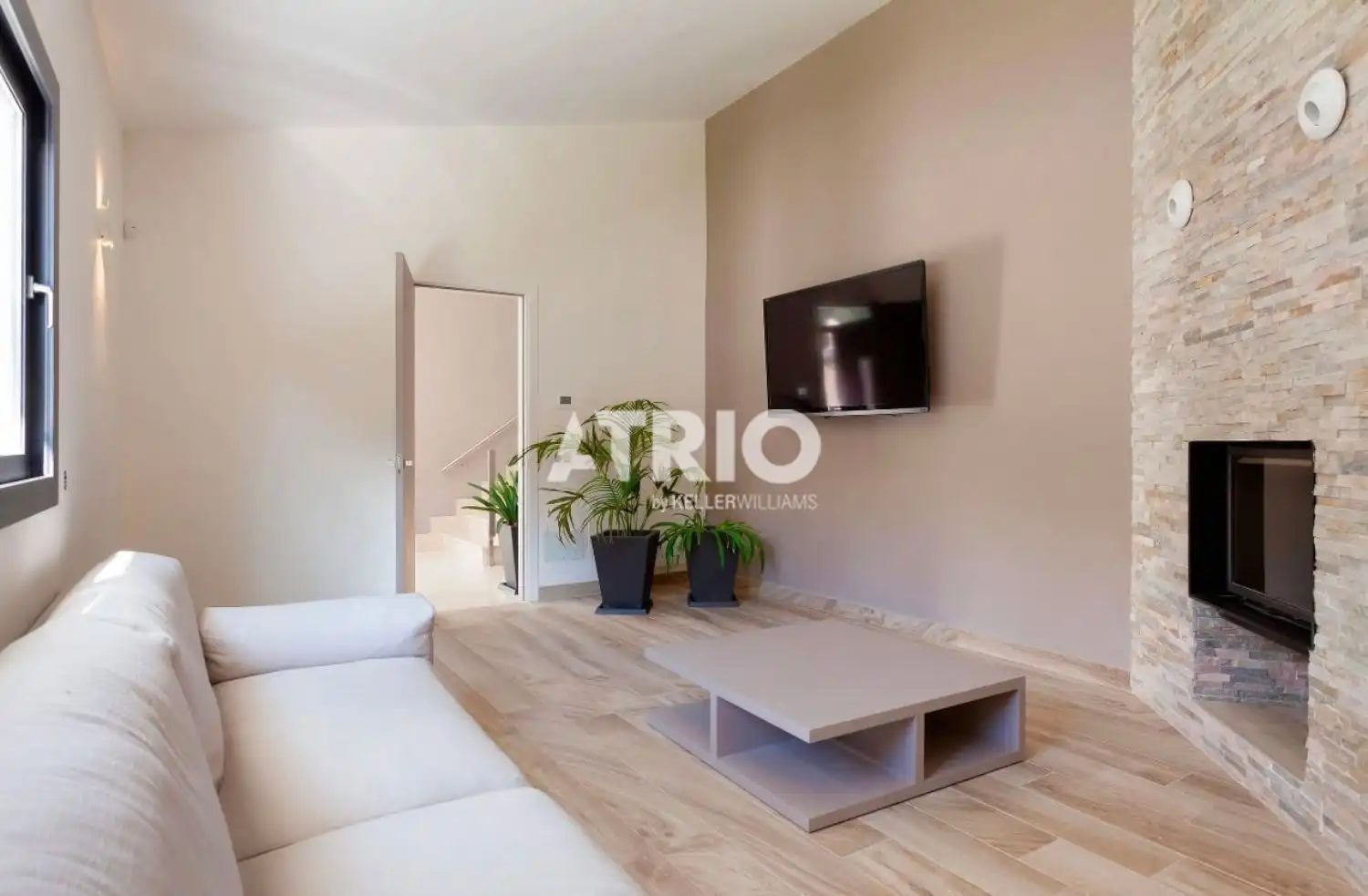 Sala d'estar de Casa o xalet de lloguer en  Palma de Mallorca amb Aire condicionat, Calefacció i Jardí privat