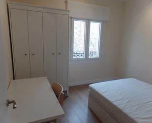 Bedroom of Flat to rent in  Madrid Capital  with Air Conditioner, Heating and Furnished