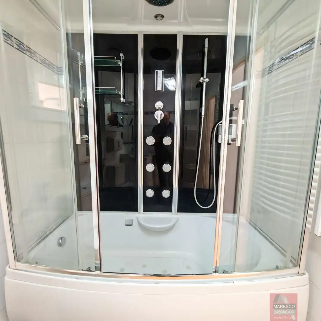 Bathroom of Attic for sale in Fuengirola  with Air Conditioner, Terrace and Community pool