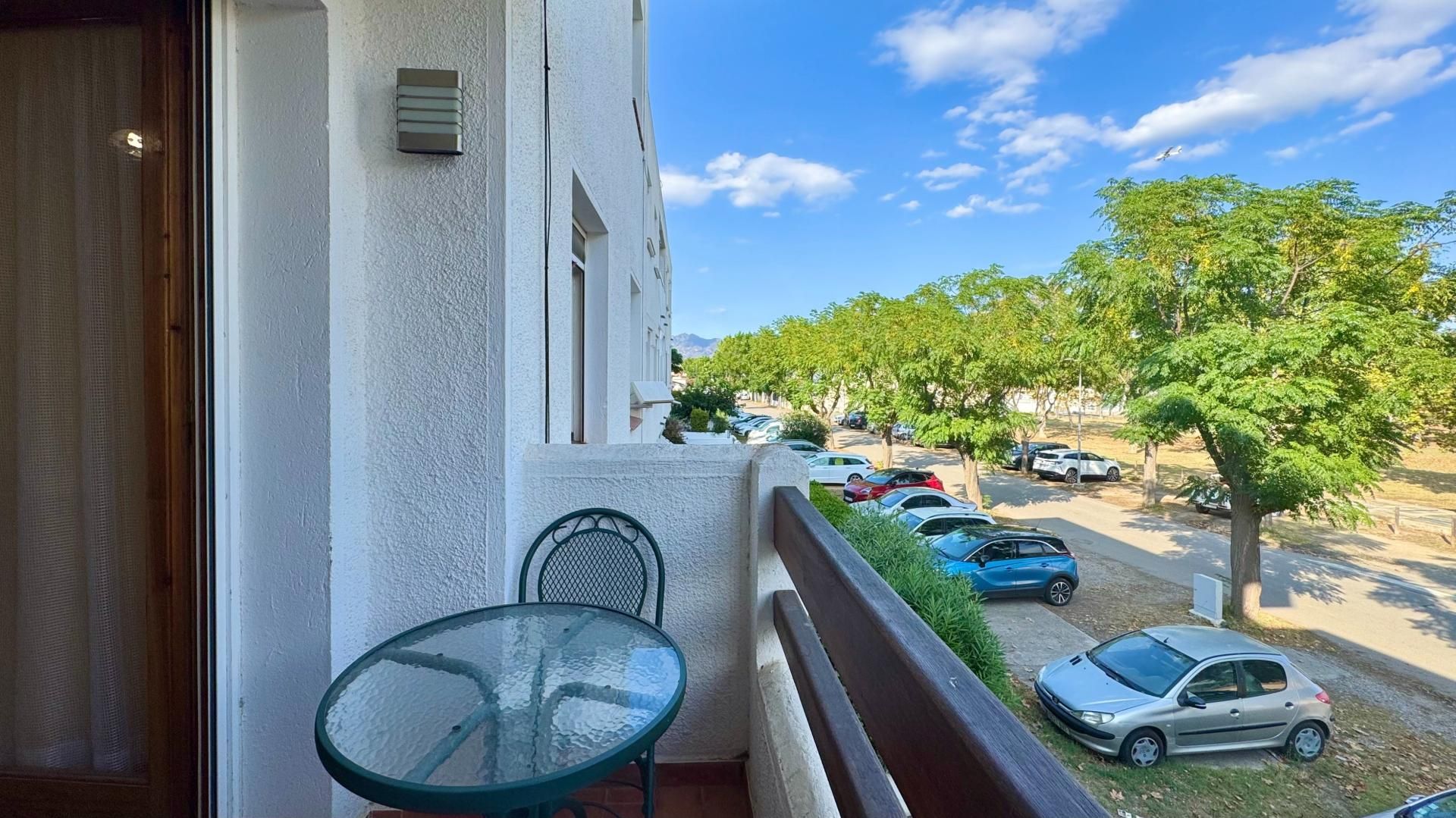 Balcony of Flat for sale in Empuriabrava  with Heating