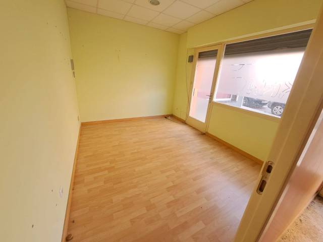 Local comercial en Alquiler en Breda
