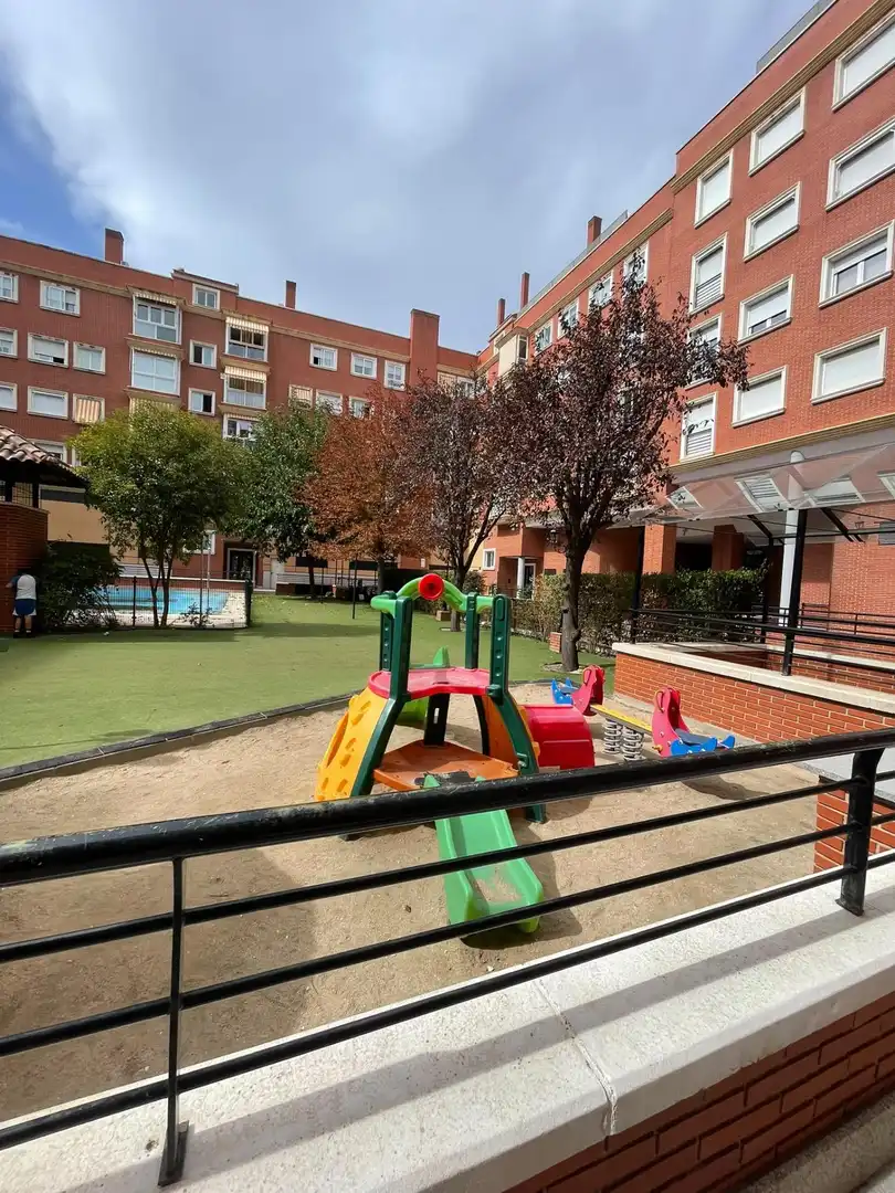 Ático con terraza en alquiler en Calle CERRO MINGUETE, imagen 46