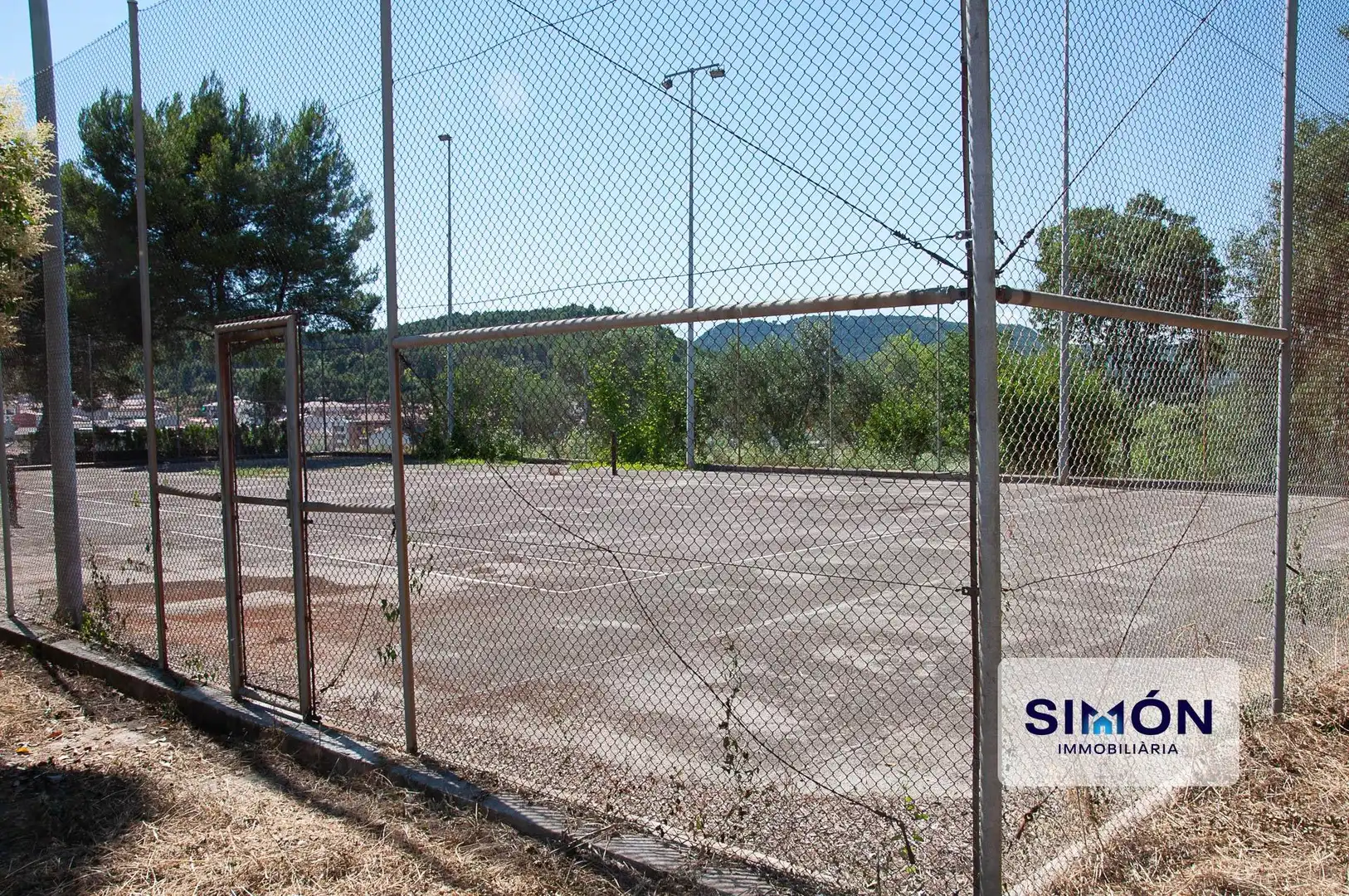 Aparcament de Finca rústica en venda en Manresa amb Jardí privat, Terrassa i Traster