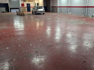 Local comercial de lloguer a Carrer Monturiol
