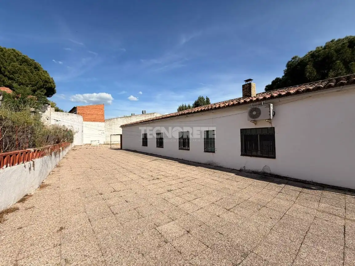 Vista exterior de Casa o chalet en venta en Cebolla con Calefacción, Jardín privado y Balcón