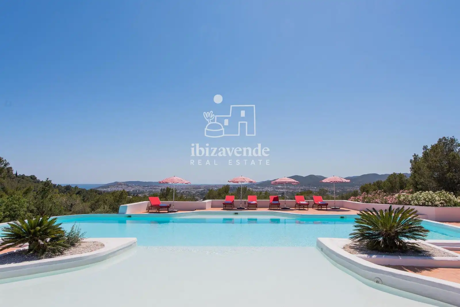 Casa o chalet de alquiler en Santa Eulària des Riu con Aire acondicionado, Calefacción y Terraza