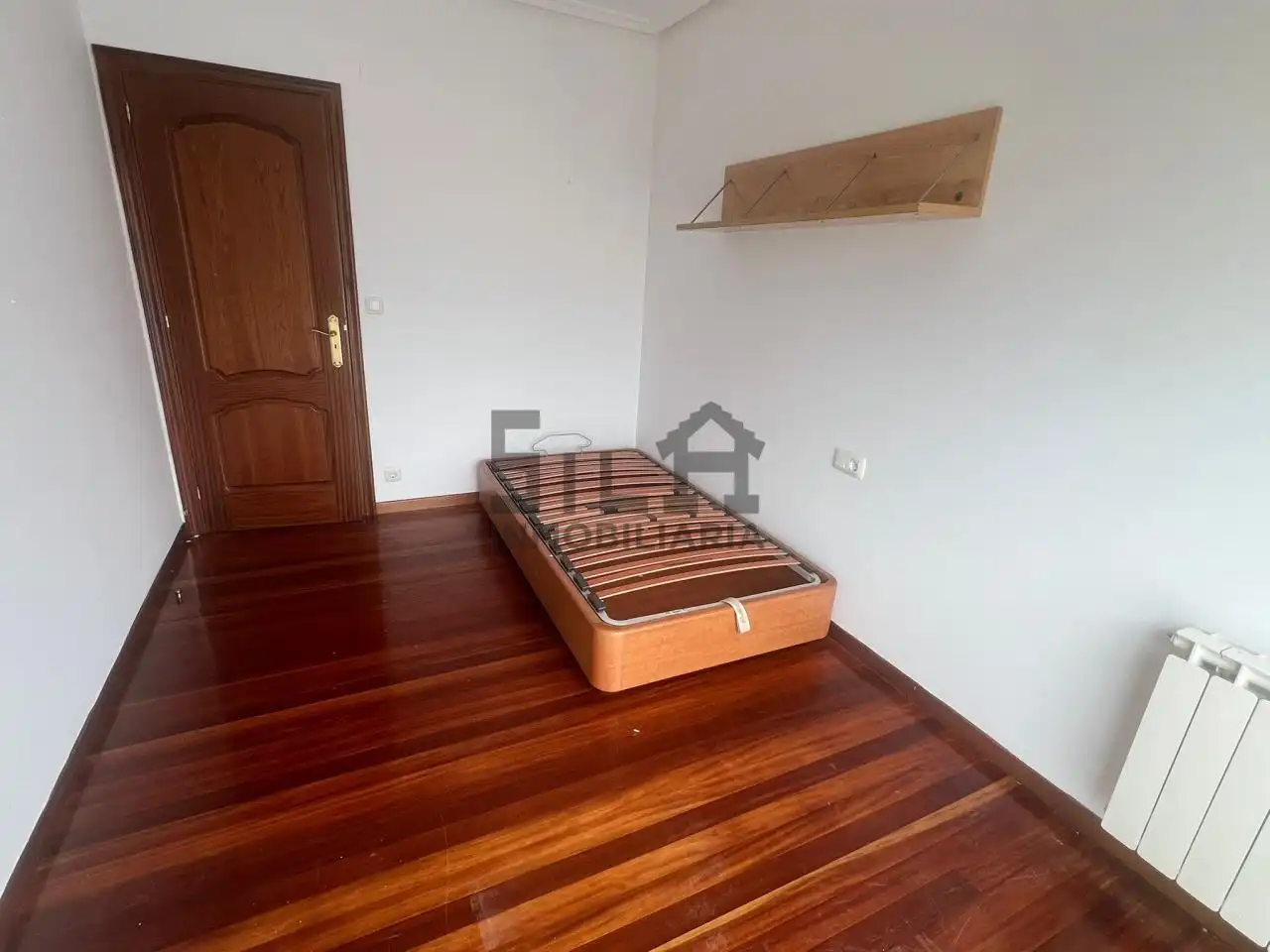 Bedroom of Flat for rent in Ourense Capital   with Heating, Parquet flooring and Furnished