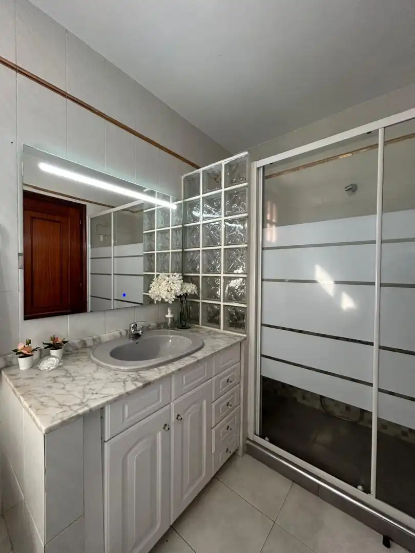 Baño de Casa o chalet de alquiler en La Pobla de Farnals con Aire acondicionado, Terraza y Piscina
