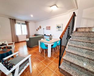 Sala d'estar de Casa o xalet en venda en El Carpio amb Aire condicionat, Terrassa i Balcó