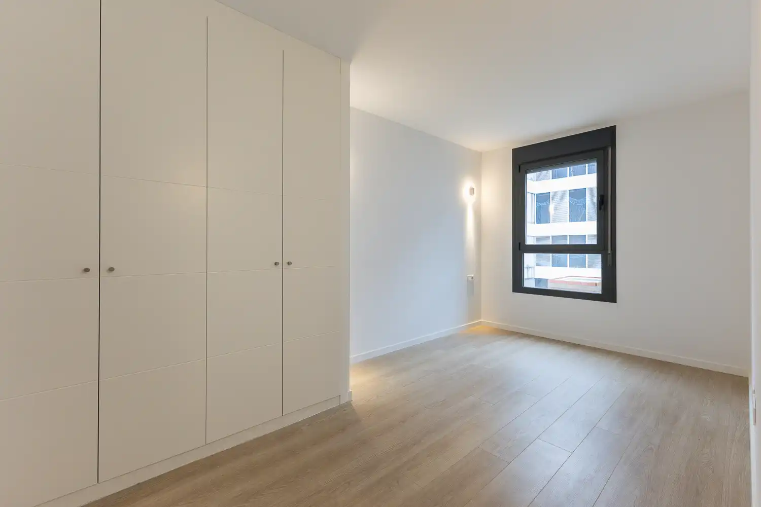 Habitación de Piso de alquiler en Dénia con Aire acondicionado, Calefacción y Trastero