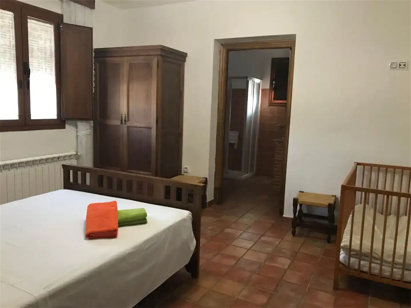 Habitación de Casa o chalet en venta en Villahermosa con Aire acondicionado, Jardín privado y Piscina