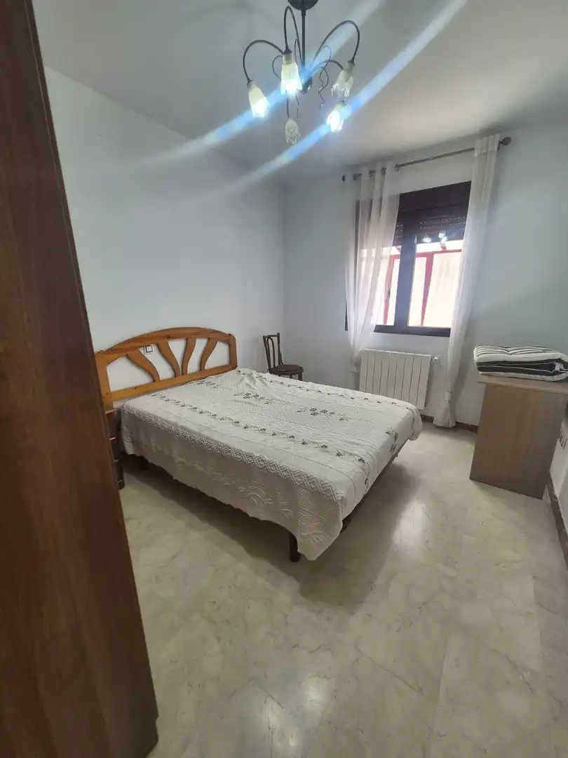 Habitación de Casa o chalet de alquiler en Ávila con Calefacción y Amueblado