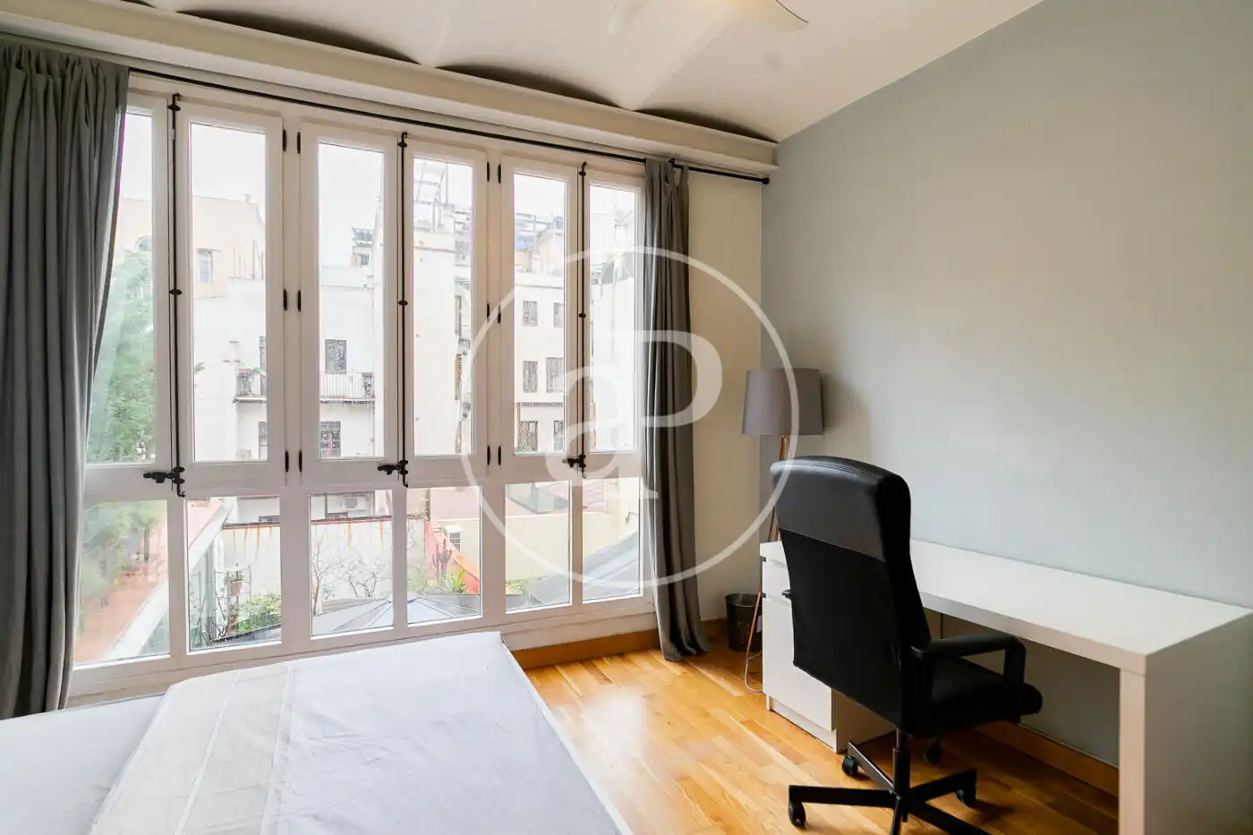 Schlafzimmer von Wohnung zum Verkauf in Barcelona mit Klimaanlage, Heizung und Möbliert