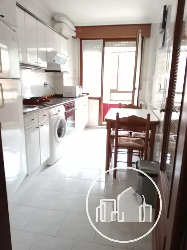Küche von Wohnung zur Miete in Villarcayo de Merindad de Castilla la Vieja mit Heizung und Balkon