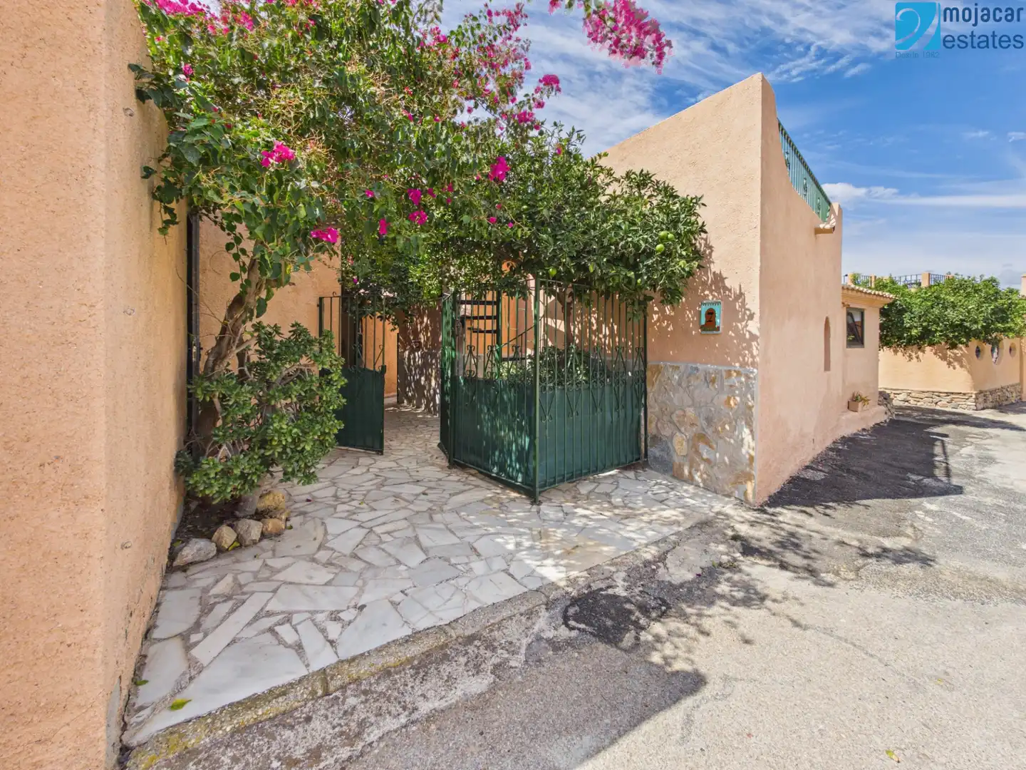 Exterior view of Houses for sale in Turre, Almería