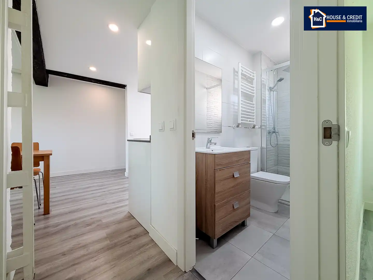 Bathroom of Flat for rent in Leganés  with Air Conditioner, Heating and Terrace