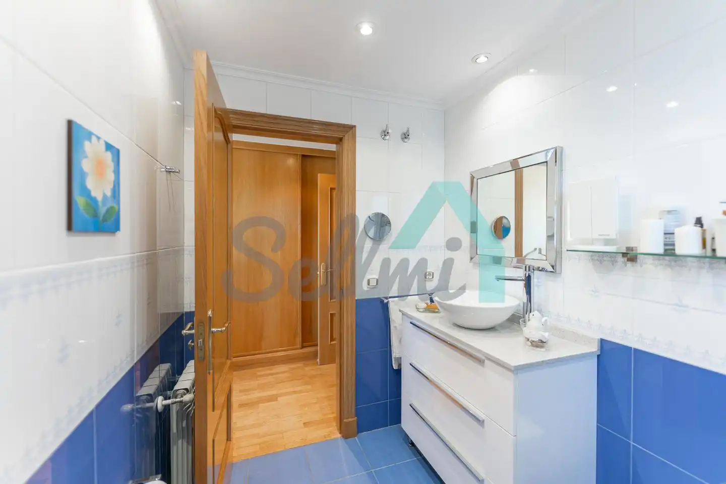 Baño de Piso en venta en Oviedo  con Calefacción, Parquet y Trastero