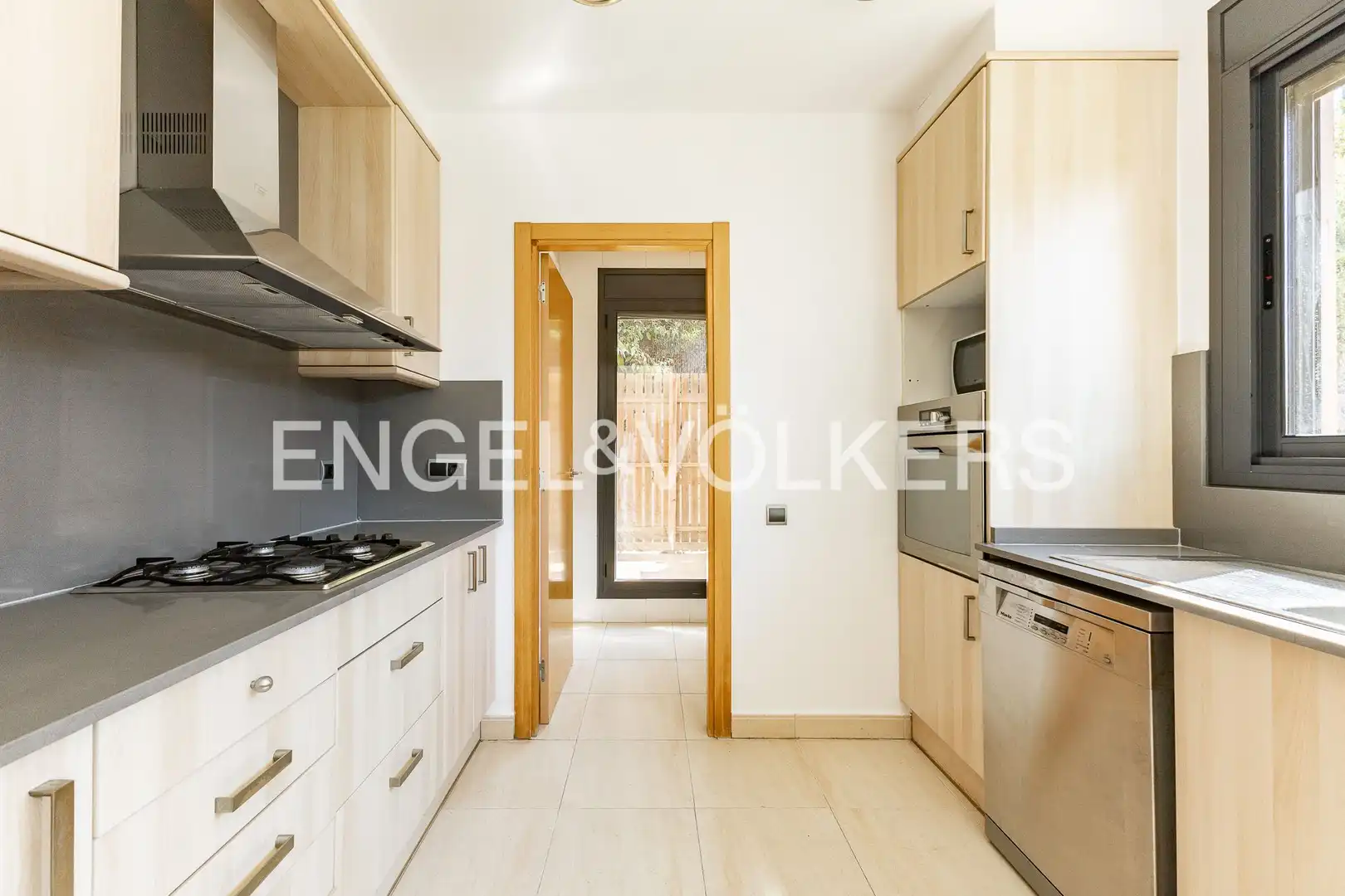 Casa amb terrassa en venda a La Roca del Vallès, imagen 14
