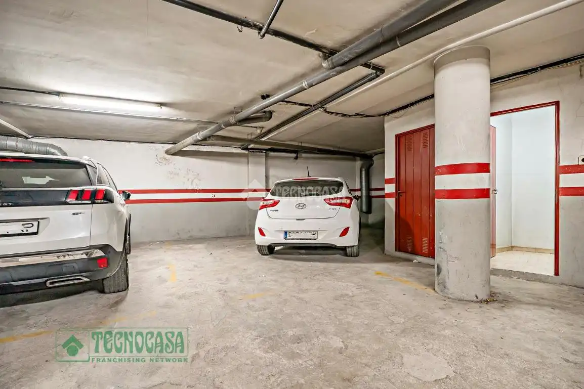 Parking de Piso en venta en El Ejido con Aire acondicionado y Amueblado