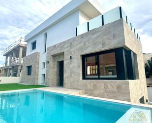 Vista exterior de Casa o xalet en venda en Benferri amb Aire condicionat, Calefacció i Jardí privat