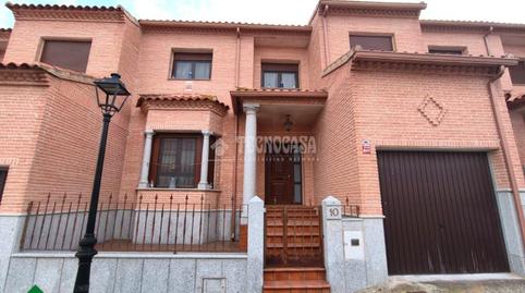 Foto 2 de Casa adosada en venta en Gálvez, Toledo
