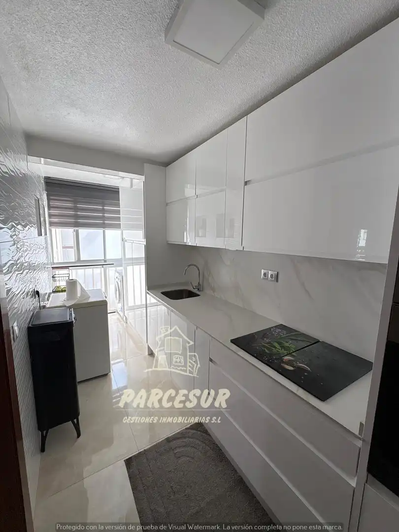 Cocina de Piso en venta en Poniente-Norte - Miralbaida - Parque Azahara