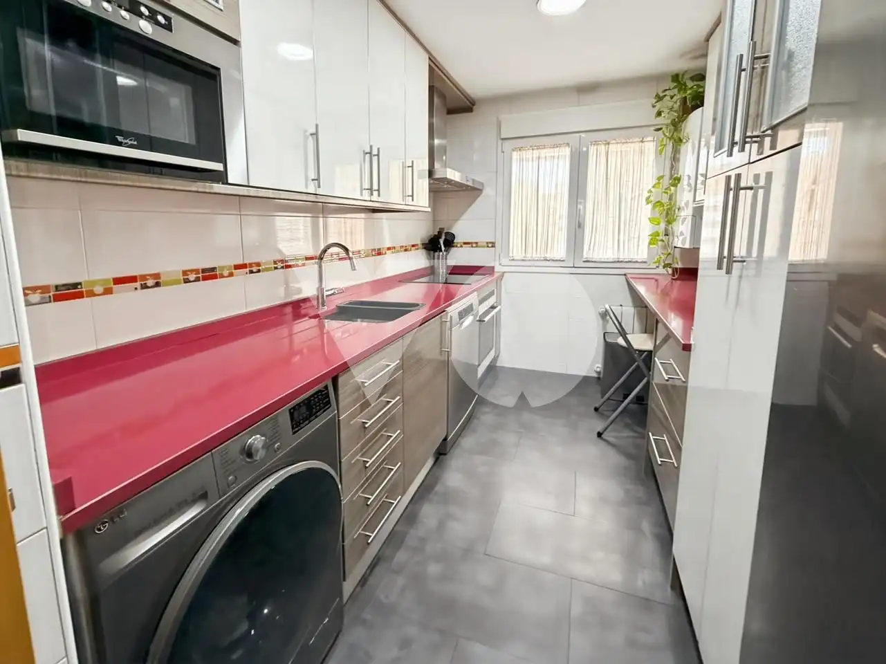 Küche von Wohnung zum Verkauf in Madrid mit Klimaanlage, Heizung und Gemeinschaftspool